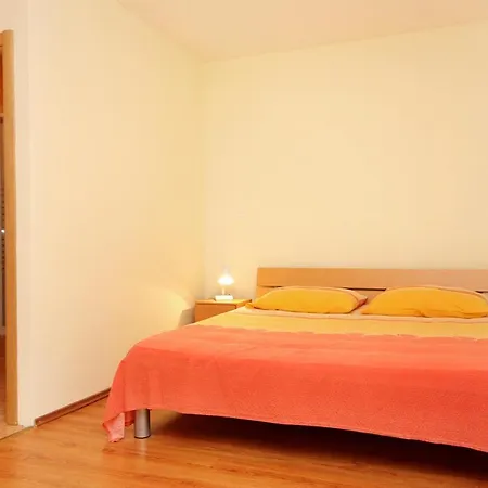 Apartment By The Sea Turanj, Biograd - 852 *